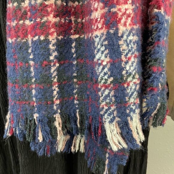 Merona Scarf EUC  - Picture 5 of 5